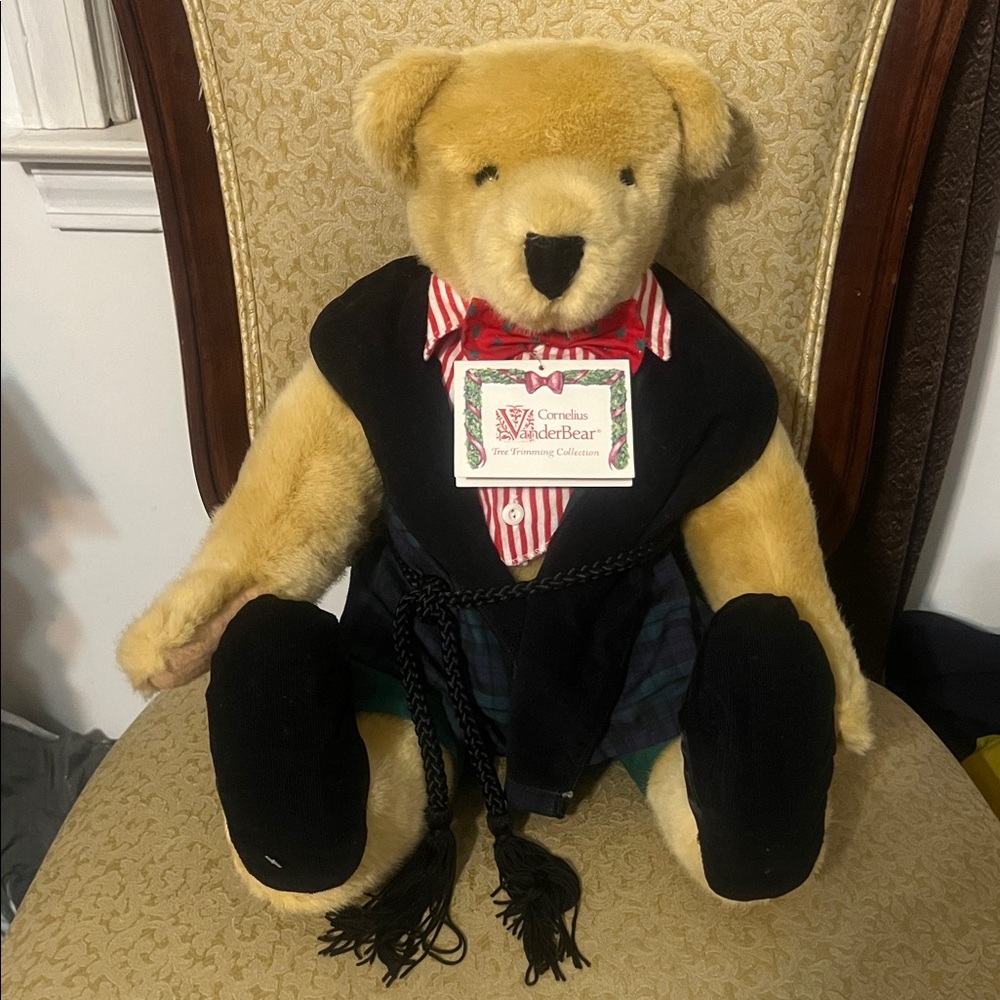 Charming Cornelius VanderBear Tree Trimming Collection.